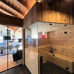 Penthouse Tauernfenster, Neukirchen Apartment