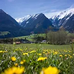 Apartment Penthouse Tauernfenster, Neukirchen *