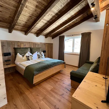 Penthouse Tauernfenster, Neukirchen Апартаменты *