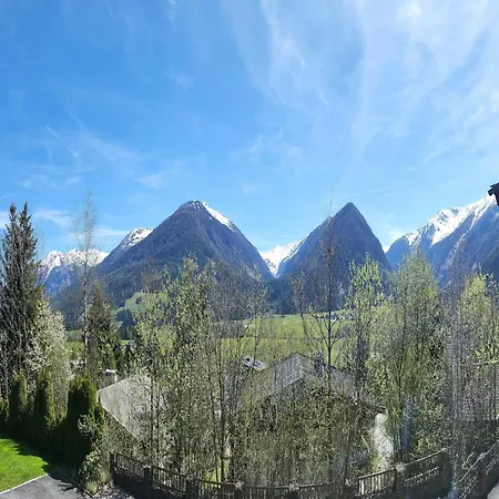 Apartman Penthouse Tauernfenster, Neukirchen *